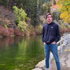 Meet your Posher, Joshua drew